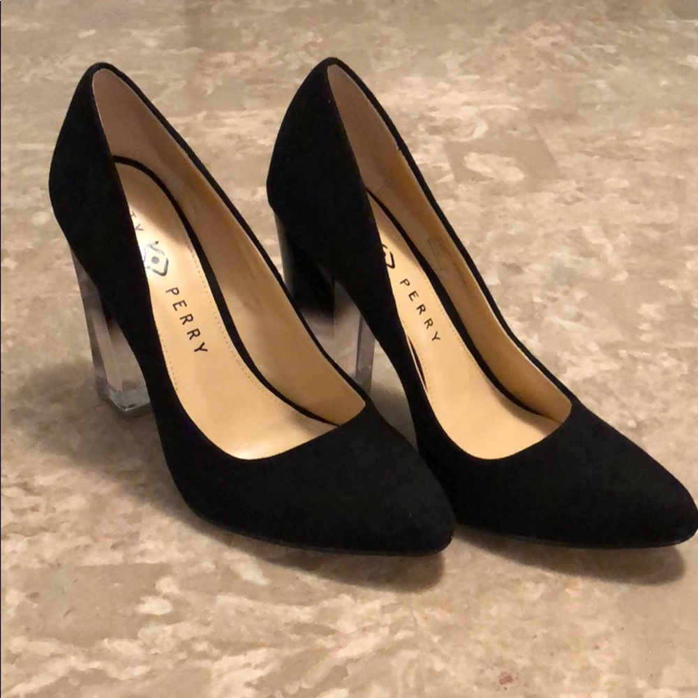 Women’s pumps